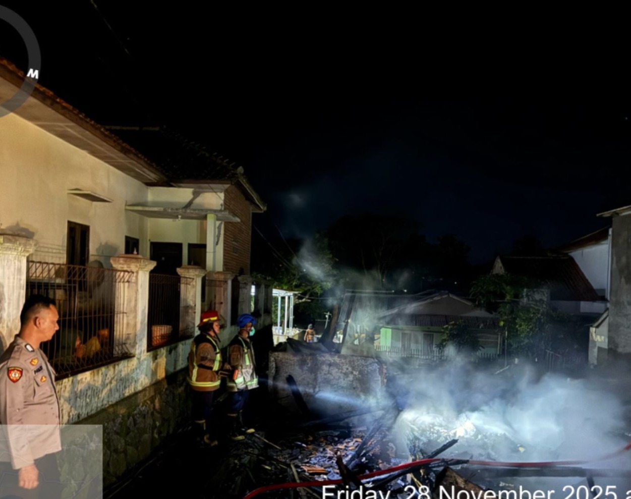 Dua Rumah Semi Permanen di Sukawening Garut Hangus Terbakar